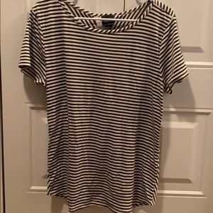 Short sleeved casual Daytrip top